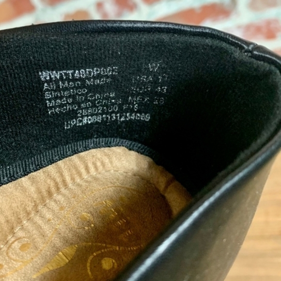 ♡ Black Faux Leather Penny Loafers 11W - Picture 13 of 15